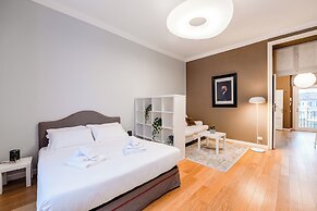 Bramante Luxury Apartments by InnStay