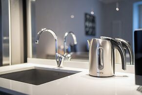 Bramante Luxury Apartments by InnStay