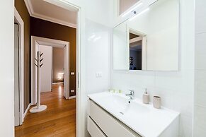 Bramante Luxury Apartments by InnStay