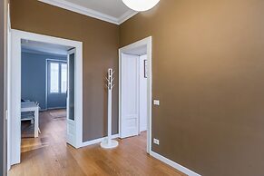 Bramante Luxury Apartments by InnStay