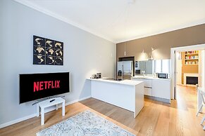 Bramante Luxury Apartments by InnStay