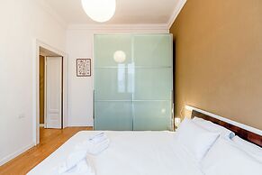 Bramante Luxury Apartments by InnStay