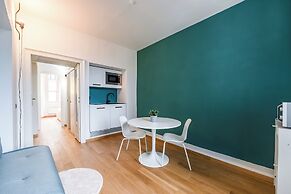 Bramante Luxury Apartments by InnStay