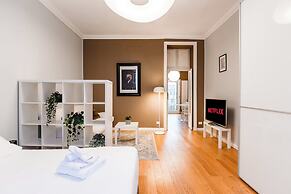 Bramante Luxury Apartments by InnStay