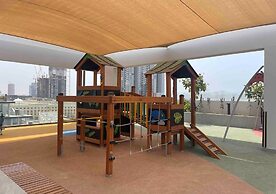 Spacious 2BR in Oxford 212 by Bespoke