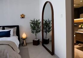 Spacious 2BR in Oxford 212 by Bespoke