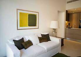 Spacious 2BR in Oxford 212 by Bespoke