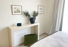 Spacious 2BR in Oxford 212 by Bespoke