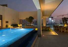 Spacious 2BR in Oxford 212 by Bespoke