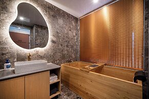 BUSAN GWANGALLI HOTEL RYOKAN BADADA