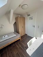 2-Rent Group Hostel Zimmer&Apartments GKP2