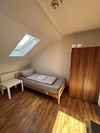 2-Rent Group Hostel Zimmer&Apartments GKP2