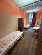 2-Rent Group Hostel Zimmer&Apartments GKP2