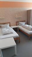 2-Rent Group Hostel Zimmer&Apartments GKP2