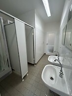 2-Rent Group Hostel Zimmer&Apartments GKP2