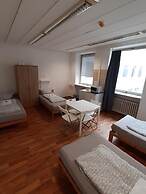 2-Rent Group Hostel Zimmer&Apartments GKP2