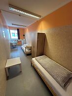 2-Rent Group Hostel Zimmer&Apartments GKP2