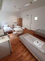2-Rent Group Hostel Zimmer&Apartments GKP2