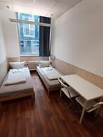 2-Rent Group Hostel Zimmer&Apartments GKP2