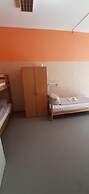 2-Rent Group Hostel Zimmer&Apartments GKP2