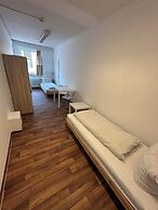 2-Rent Group Hostel Zimmer&Apartments GKP2