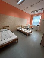 2-Rent Group Hostel Zimmer&Apartments GKP2