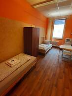 2-Rent Group Hostel Zimmer&Apartments GKP2