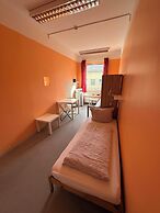 2-Rent Group Hostel Zimmer&Apartments GKP2