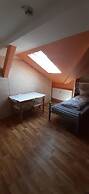 2-Rent Group Hostel Zimmer&Apartments GKP2