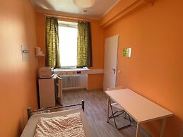 2-Rent Group Hostel Zimmer&Apartments GKP2