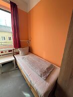2-Rent Group Hostel Zimmer&Apartments GKP2