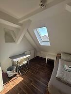 2-Rent Group Hostel Zimmer&Apartments GKP2