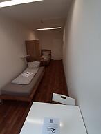 2-Rent Group Hostel Zimmer&Apartments GKP2