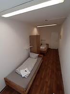 2-Rent Group Hostel Zimmer&Apartments GKP2
