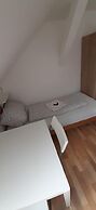 2-Rent Group Hostel Zimmer&Apartments GKP2