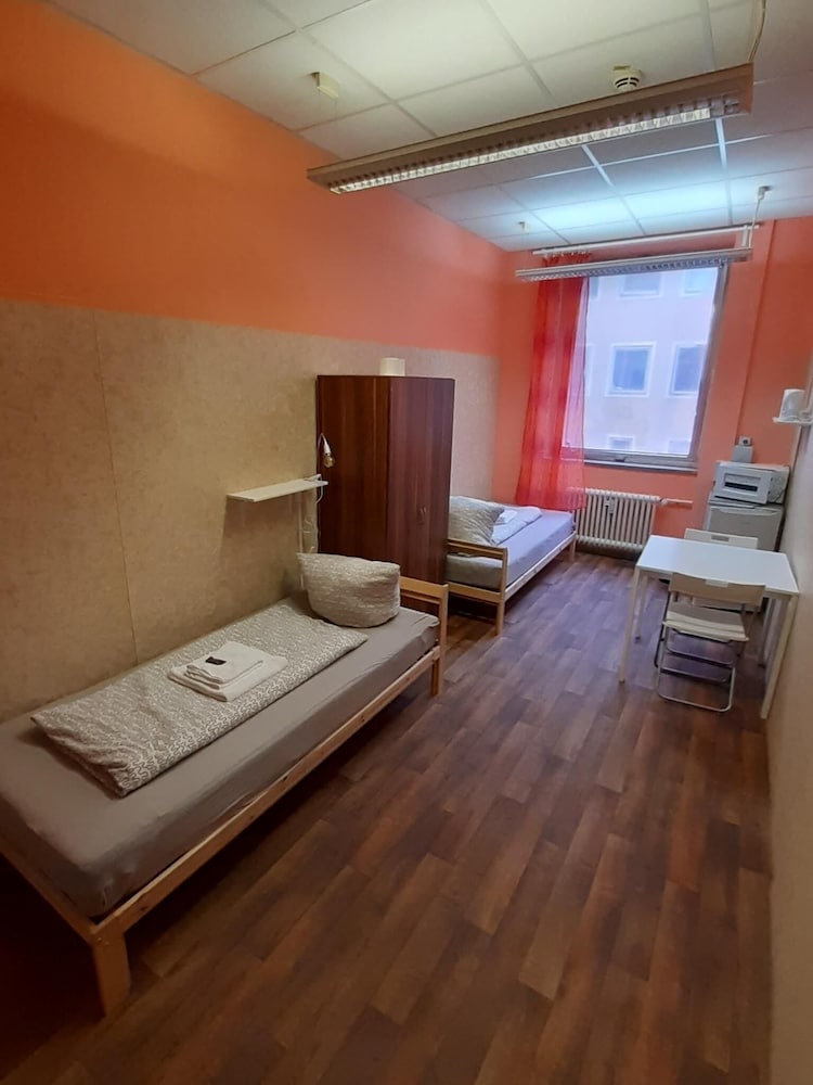 2-Rent Group Hostel Zimmer&Apartments GKP2