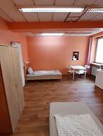 2-Rent Group Hostel Zimmer&Apartments GKP2