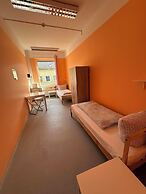2-Rent Group Hostel Zimmer&Apartments GKP2