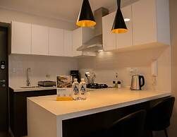 w Impressive 1BR w Balcony in Miraflores