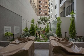 w Impressive 1BR w Balcony in Miraflores