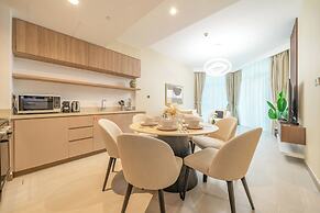 Impressive 2BR Apt with Premium
