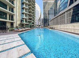 Impressive 2BR Apt with Premium