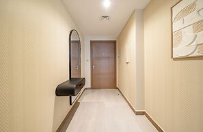 Impressive 2BR Apt with Premium