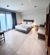 La Mer Luxury Apartments