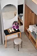 La Mer Luxury Apartments