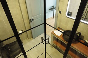 Sani Deluxe Suite Home