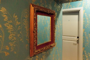 Sani Deluxe Suite Home