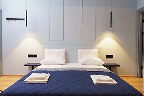 Sani Deluxe Suite Home