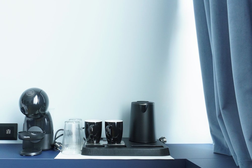 Sani Deluxe Suite Home