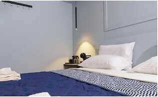Sani Deluxe Suite Home
